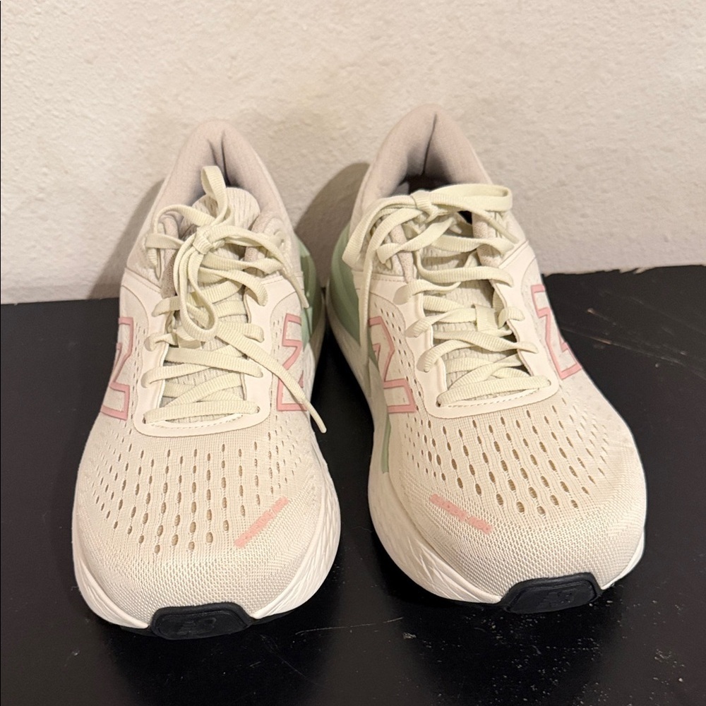 New Balance Women's Beige and Pink Sneakers - Picture 3 of 7